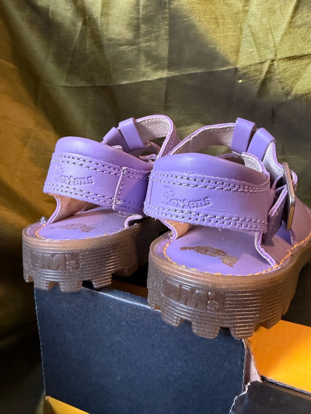 Dr. Martens Kids Lavender Leather T-Bar Sandals Vintage Y2K Rare Color - Picture 7 of 10